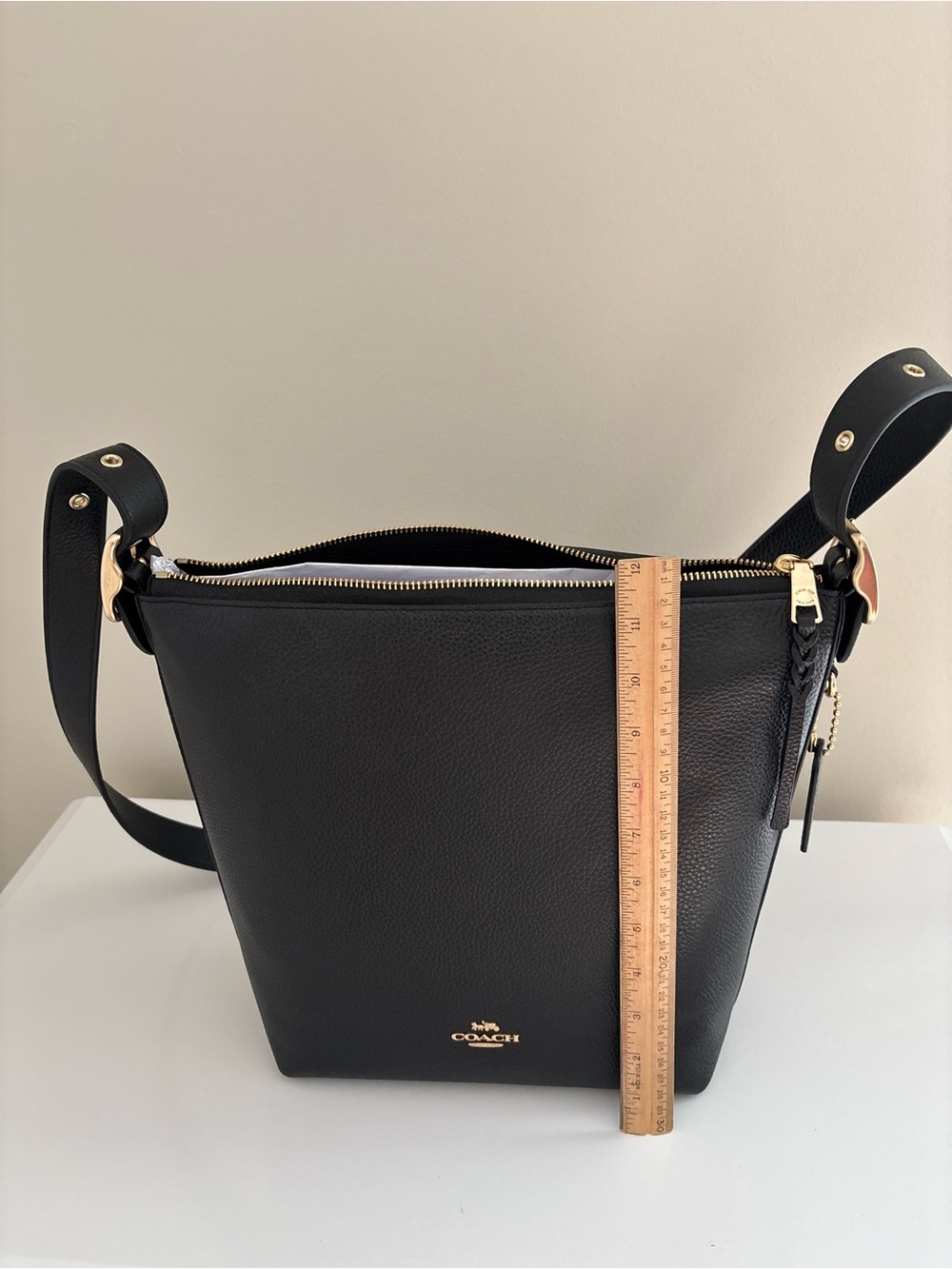 Coach Black Pebbled Leather Hobo Shoulder Bag with Gold Hardware - Picture 3 of 4